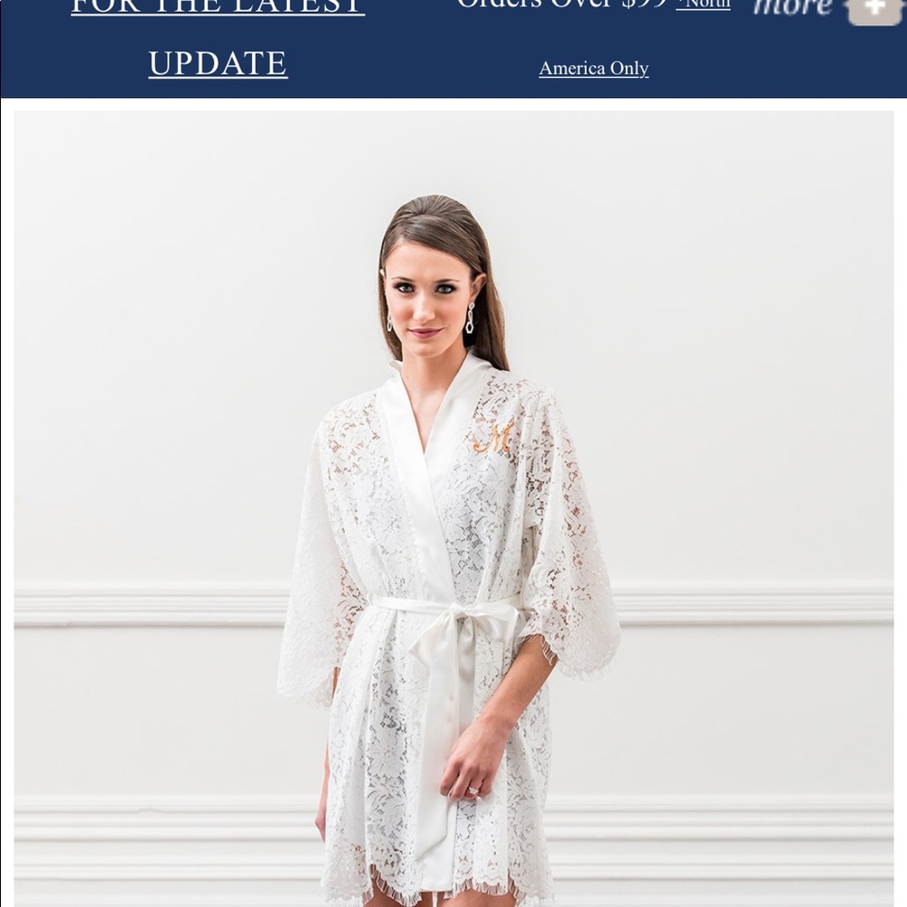 Beautiful morning of wedding robe from the knot